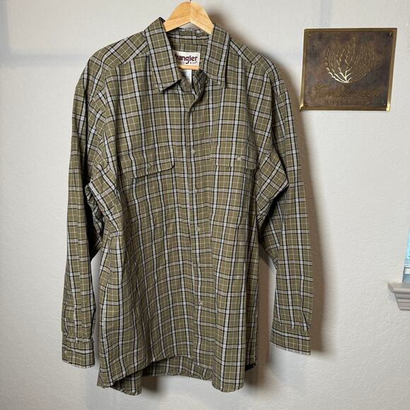 Men's Wrangler Rugged Wear Green Plaid Button Front Long Sleeve Shirt Size XL - Picture 1 of 7